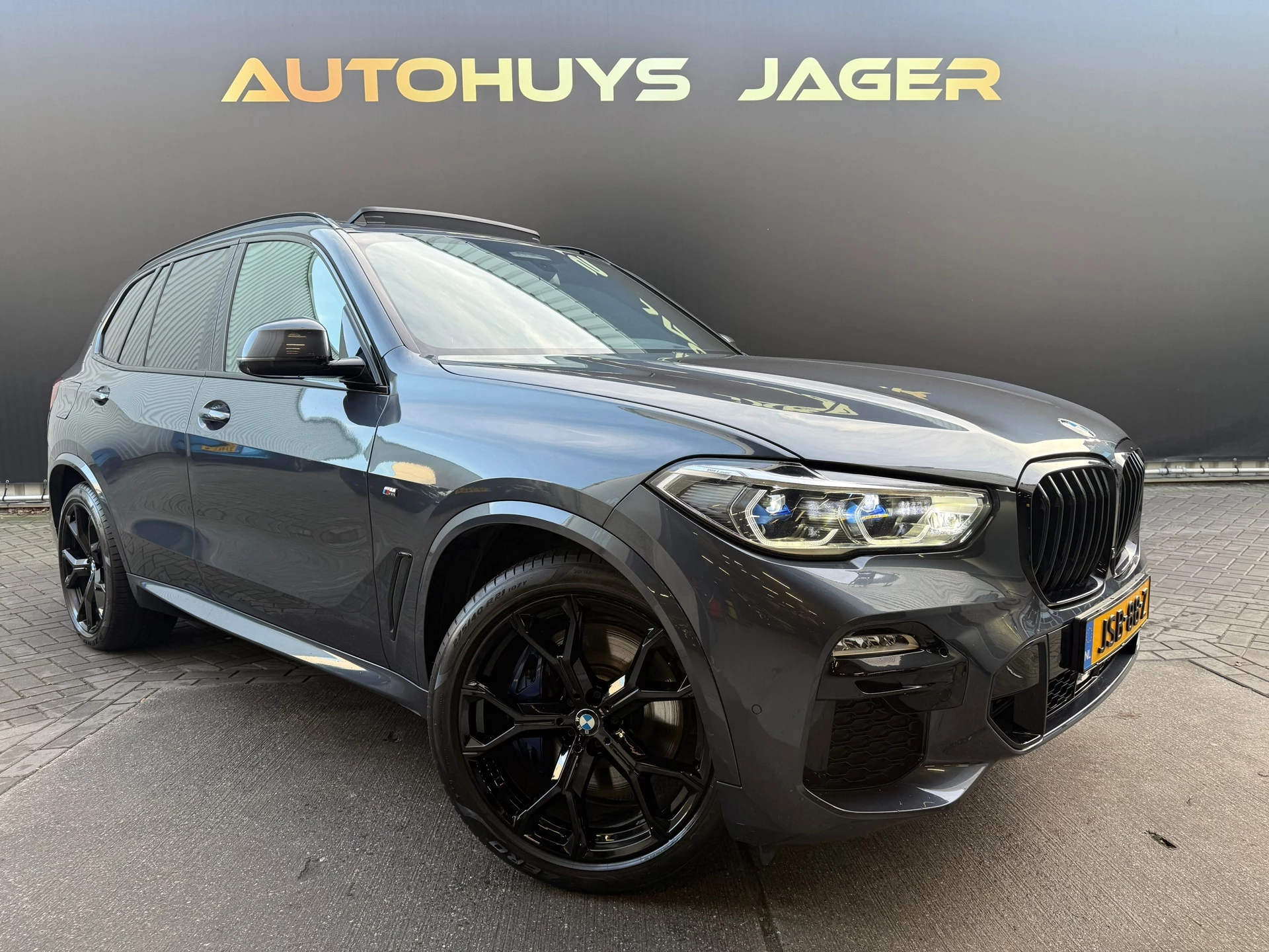 Hoofdafbeelding BMW X5