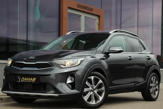 Hoofdafbeelding Kia Stonic Kia Stonic 1.0 T-GDi Platinum Edition | schuif/kanteldak | Camera | Leder | DAB