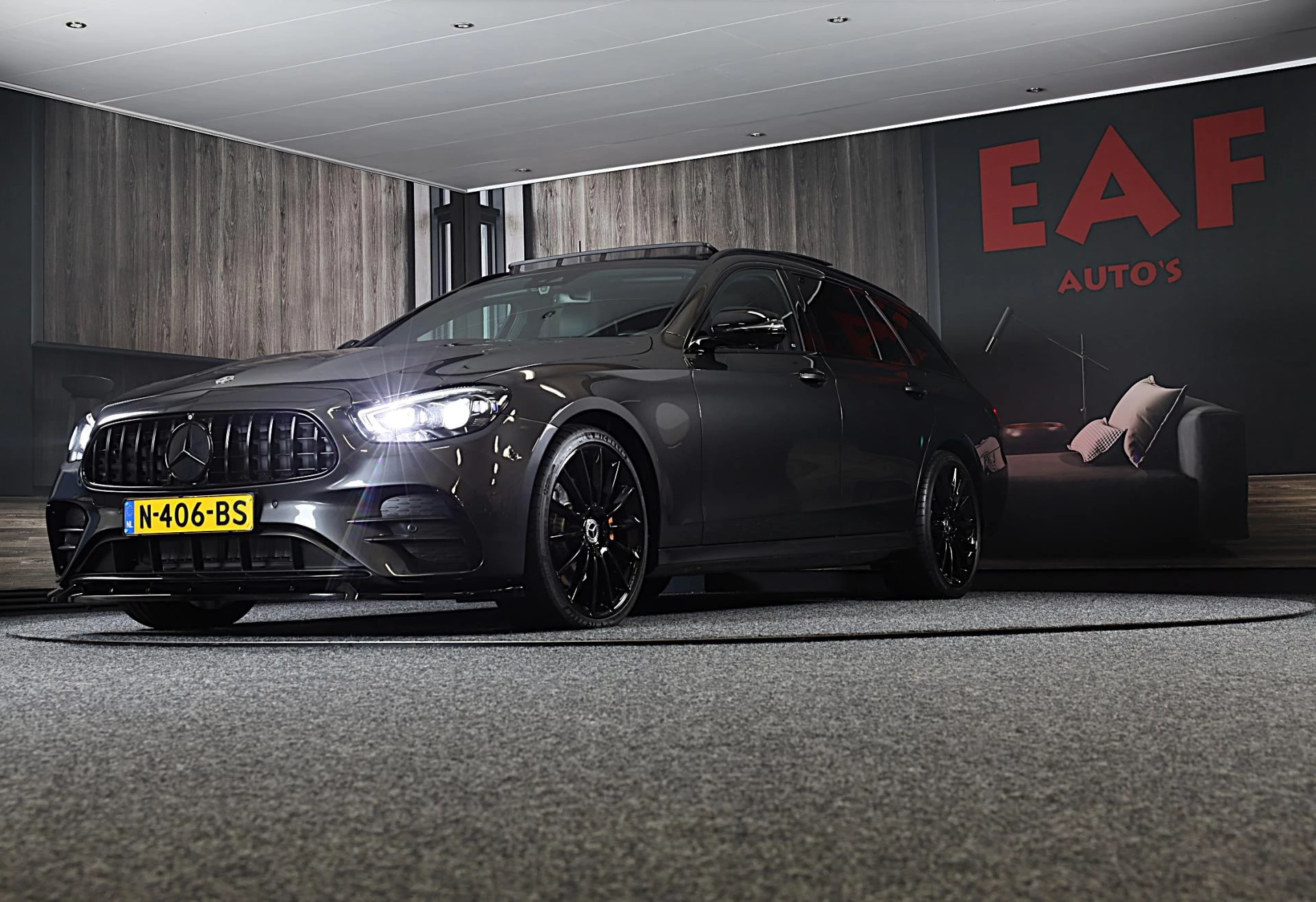 Hoofdafbeelding Mercedes-Benz E-Klasse