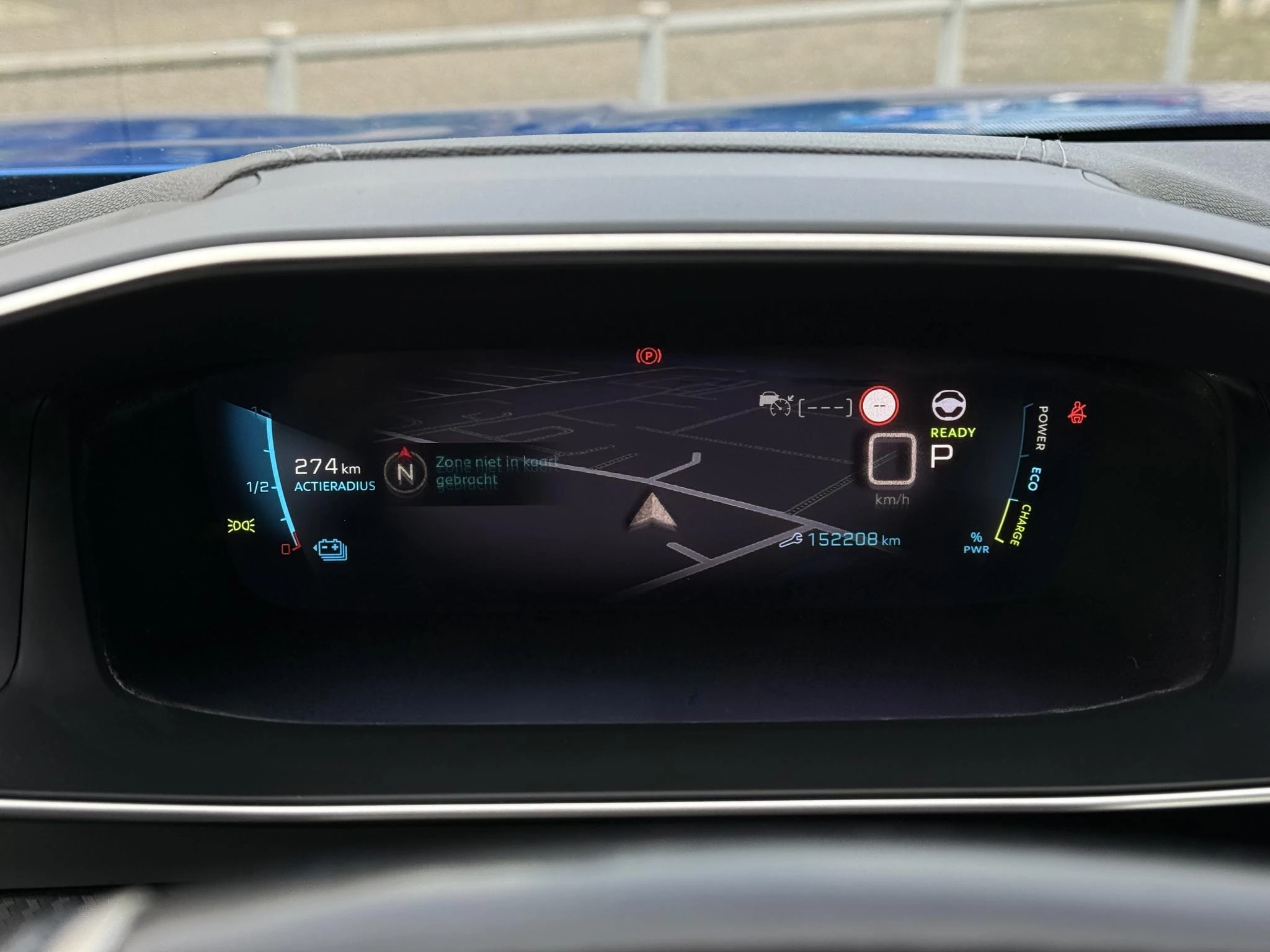 Hoofdafbeelding Peugeot e-2008