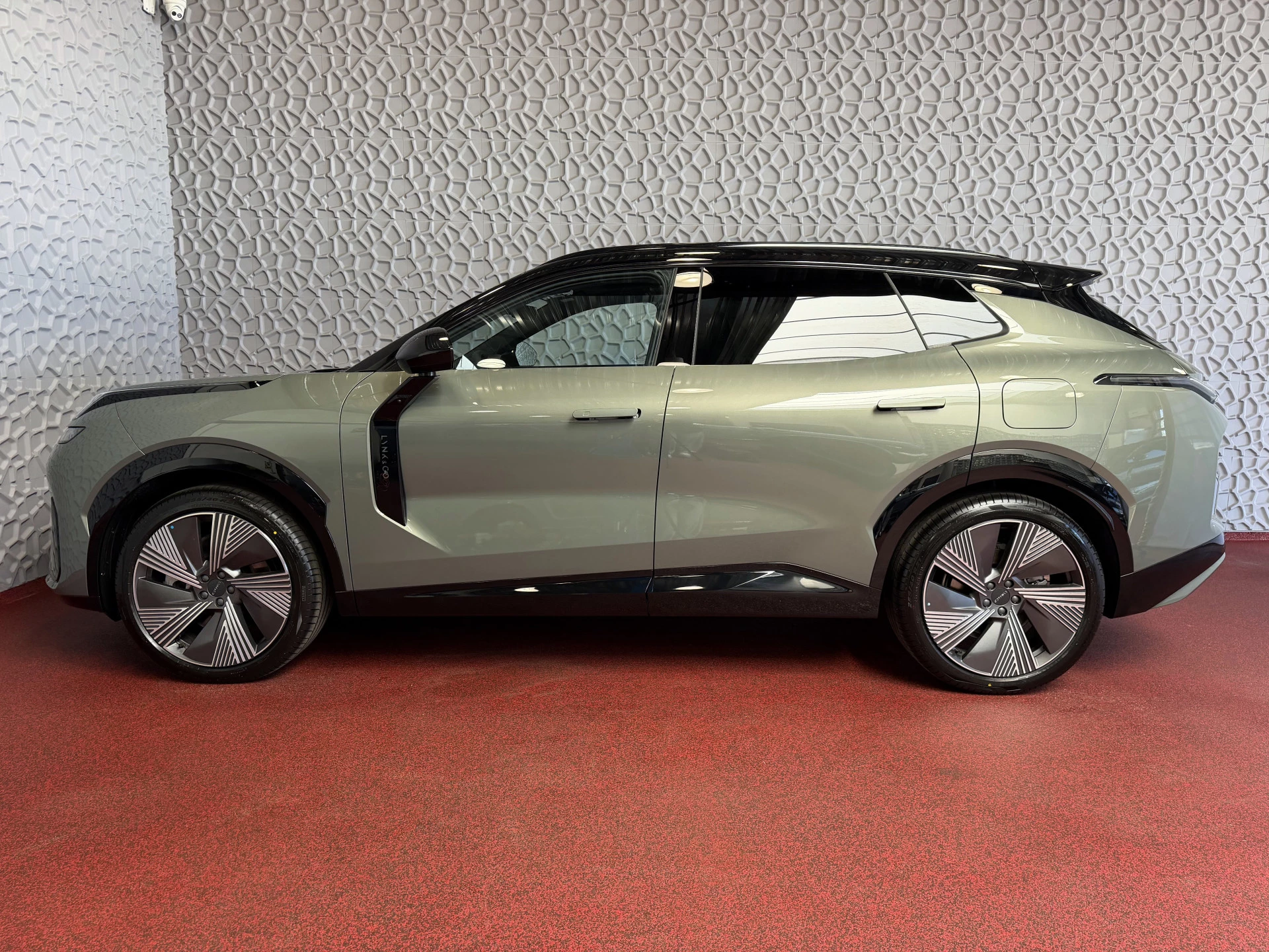 Hoofdafbeelding Lynk & Co 08