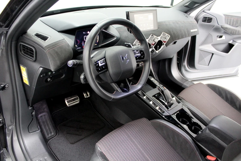 Hoofdafbeelding DS DS 3