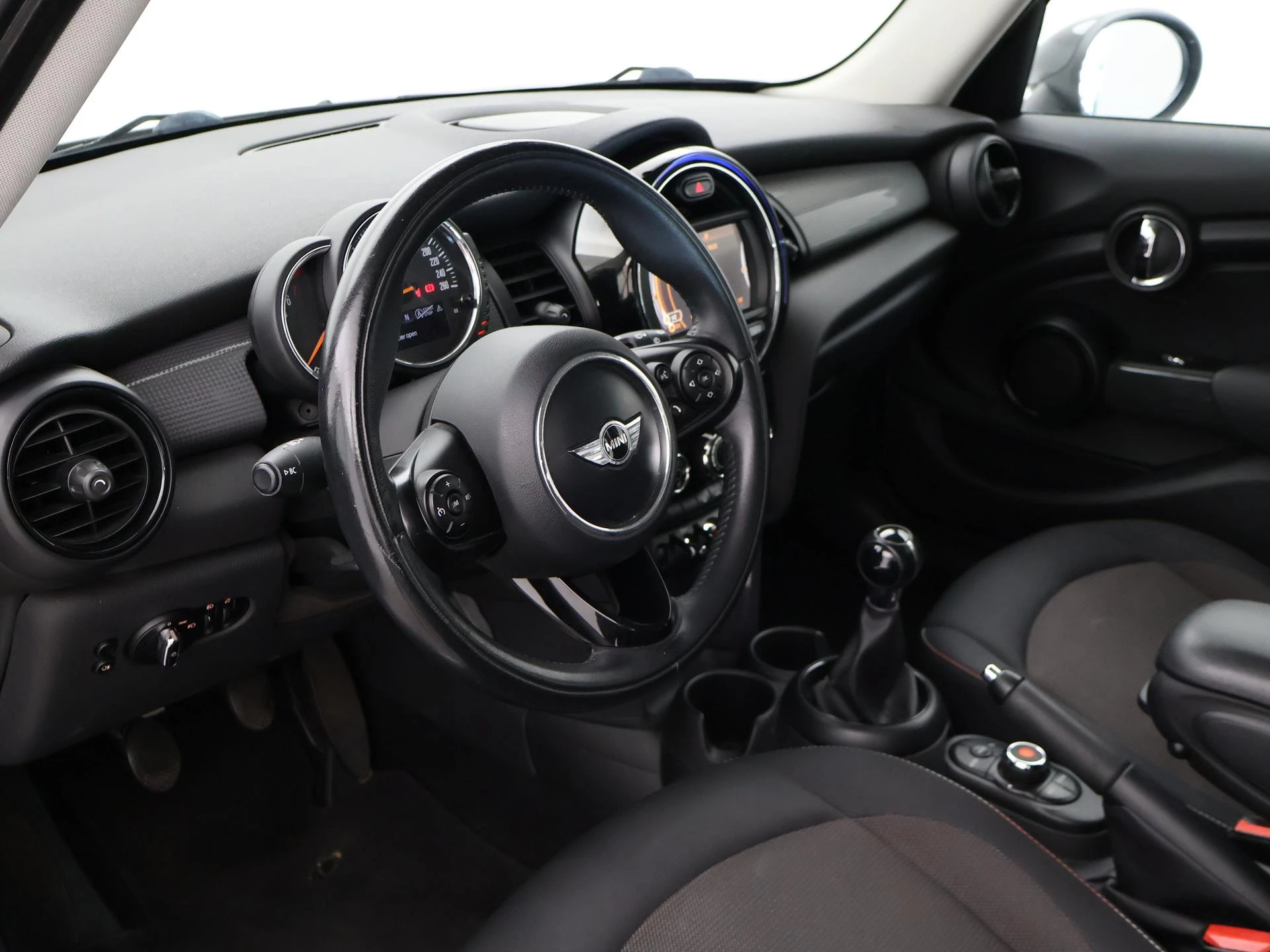 Hoofdafbeelding MINI 5-deurs