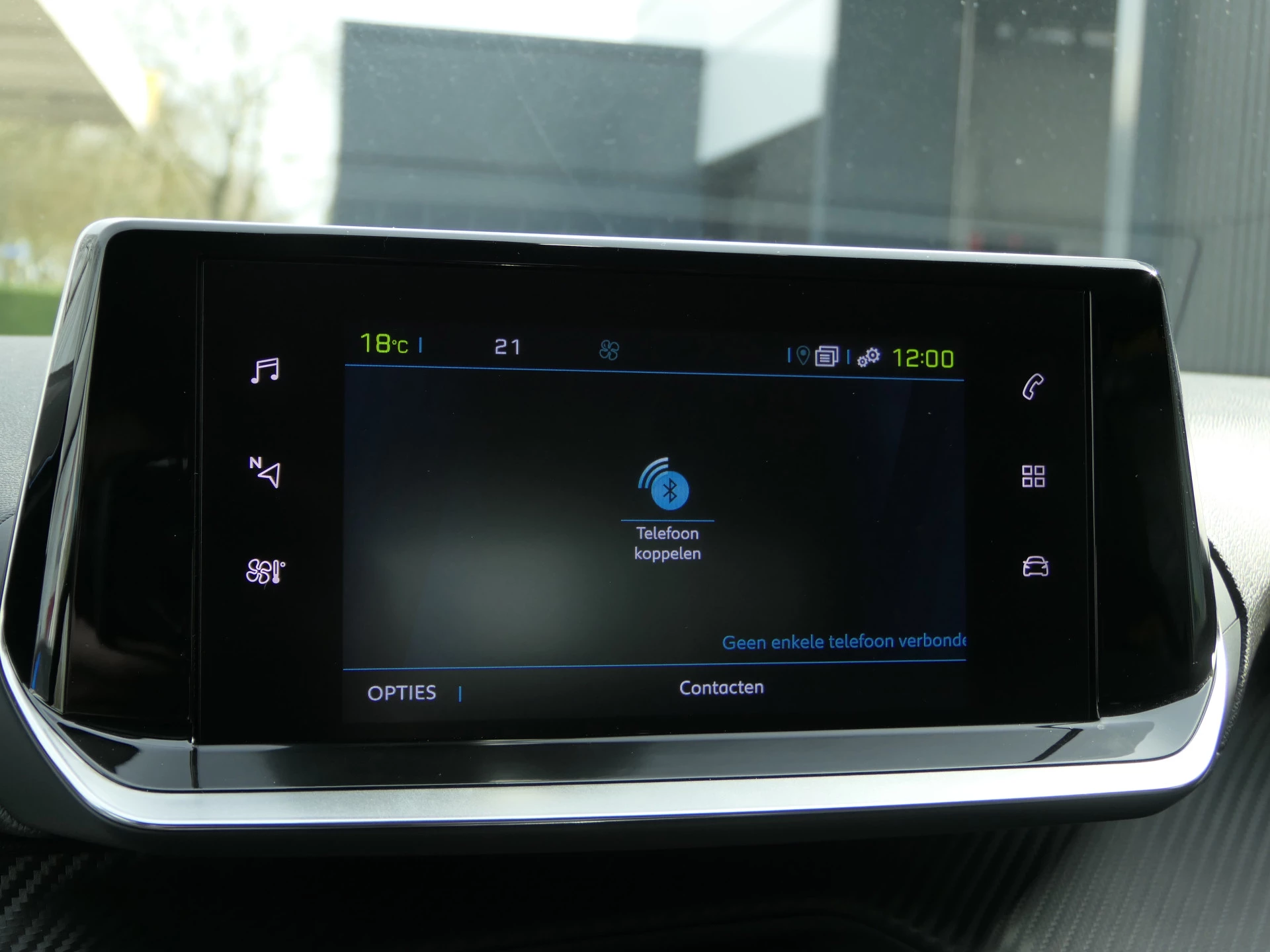 Hoofdafbeelding Peugeot e-208