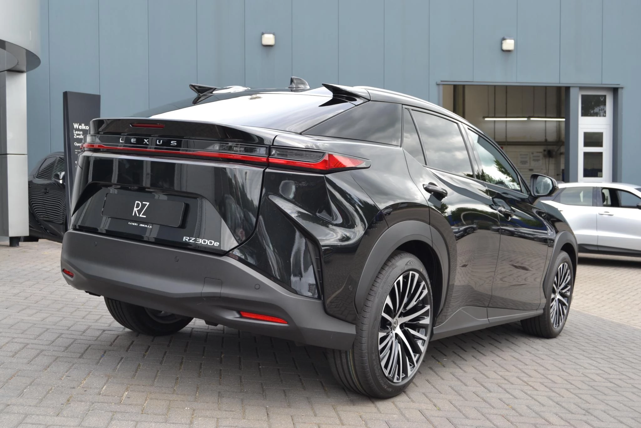 Hoofdafbeelding Lexus RZ