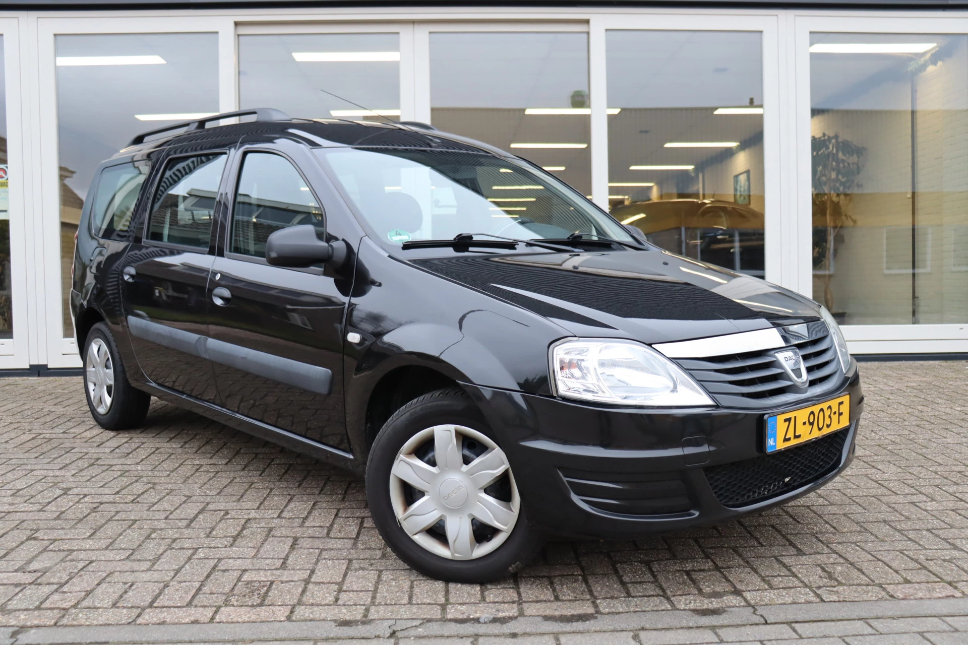 Hoofdafbeelding Dacia Logan