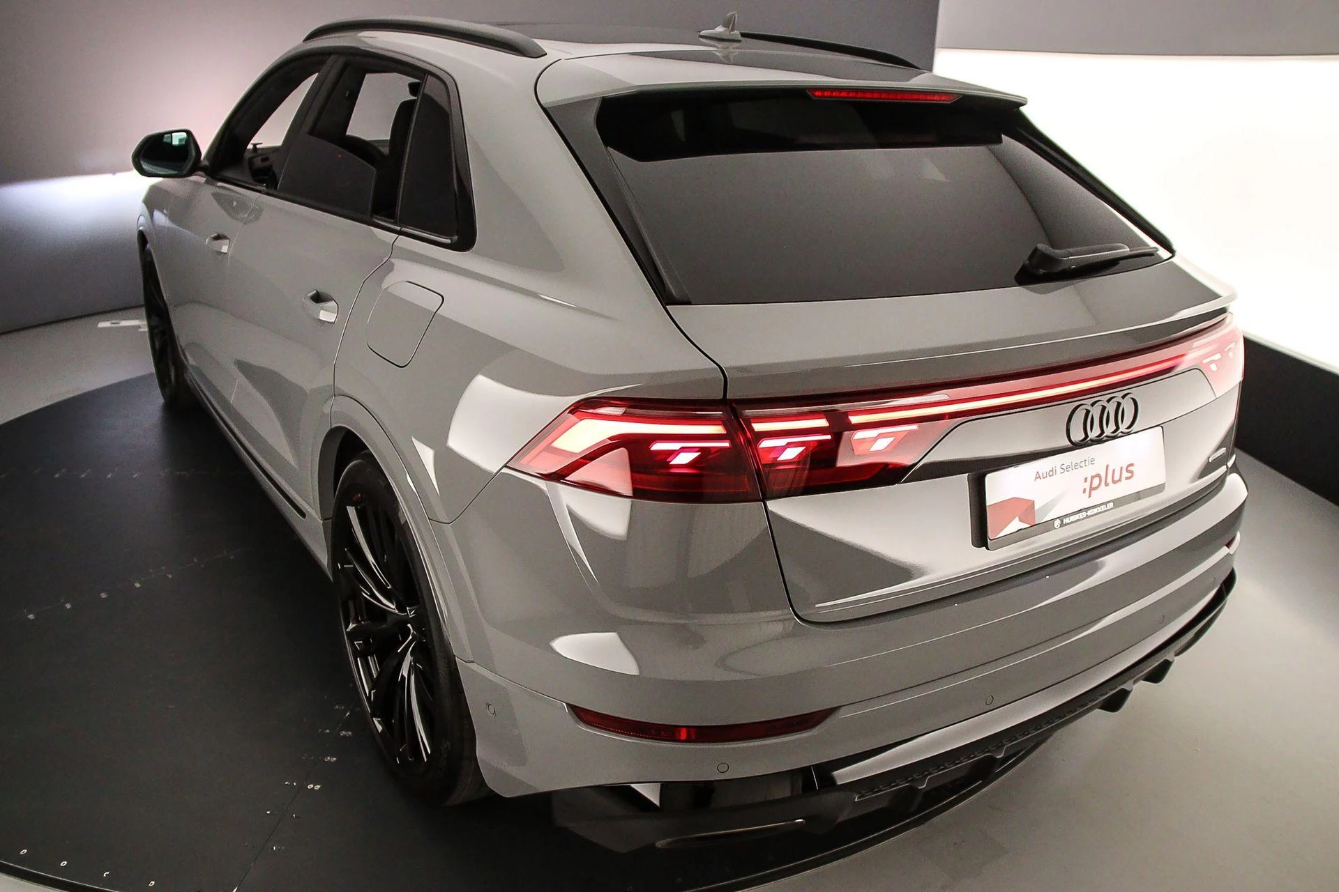 Hoofdafbeelding Audi Q8