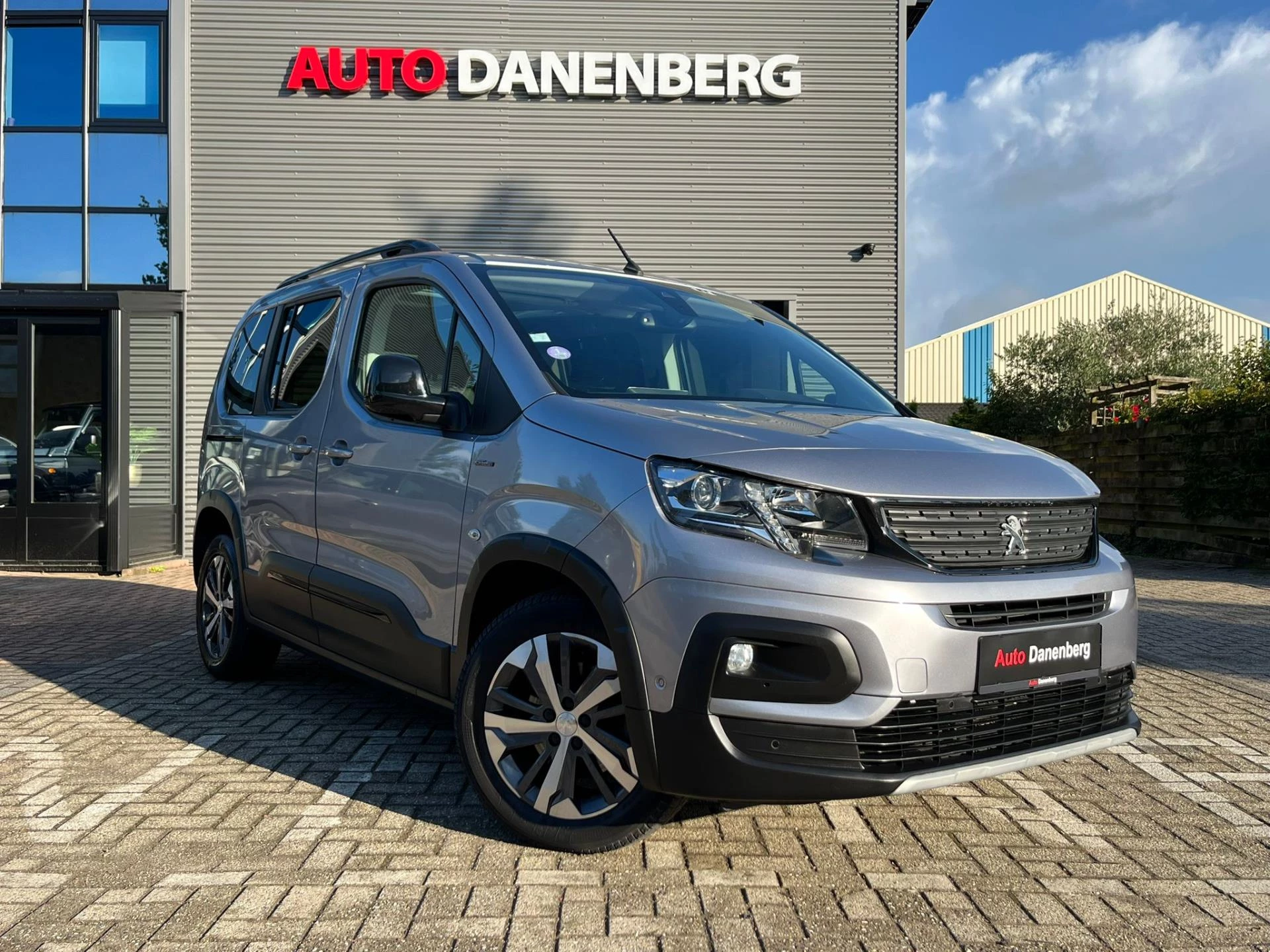 Hoofdafbeelding Peugeot Rifter