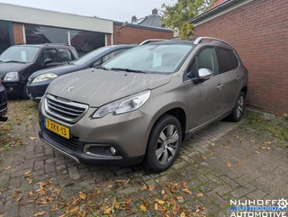 Peugeot 2008 1.2 PureTech Allure Pack Premium Plus PANO