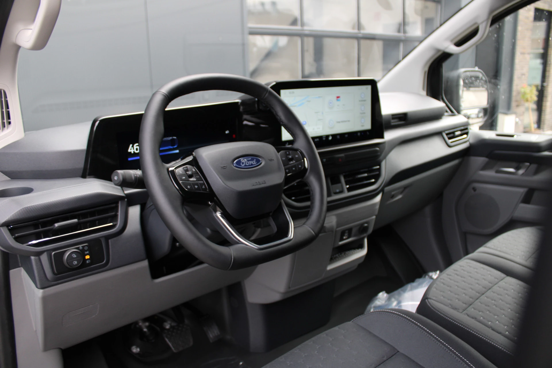 Hoofdafbeelding Ford E-Transit Custom