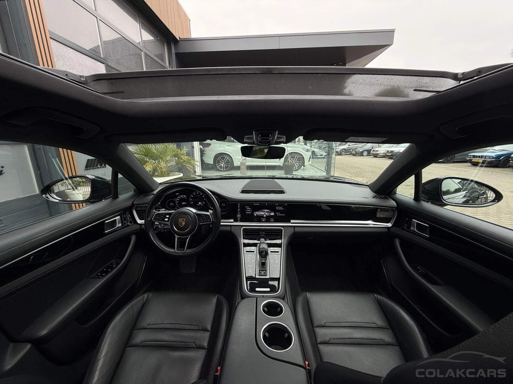 Hoofdafbeelding Porsche Panamera