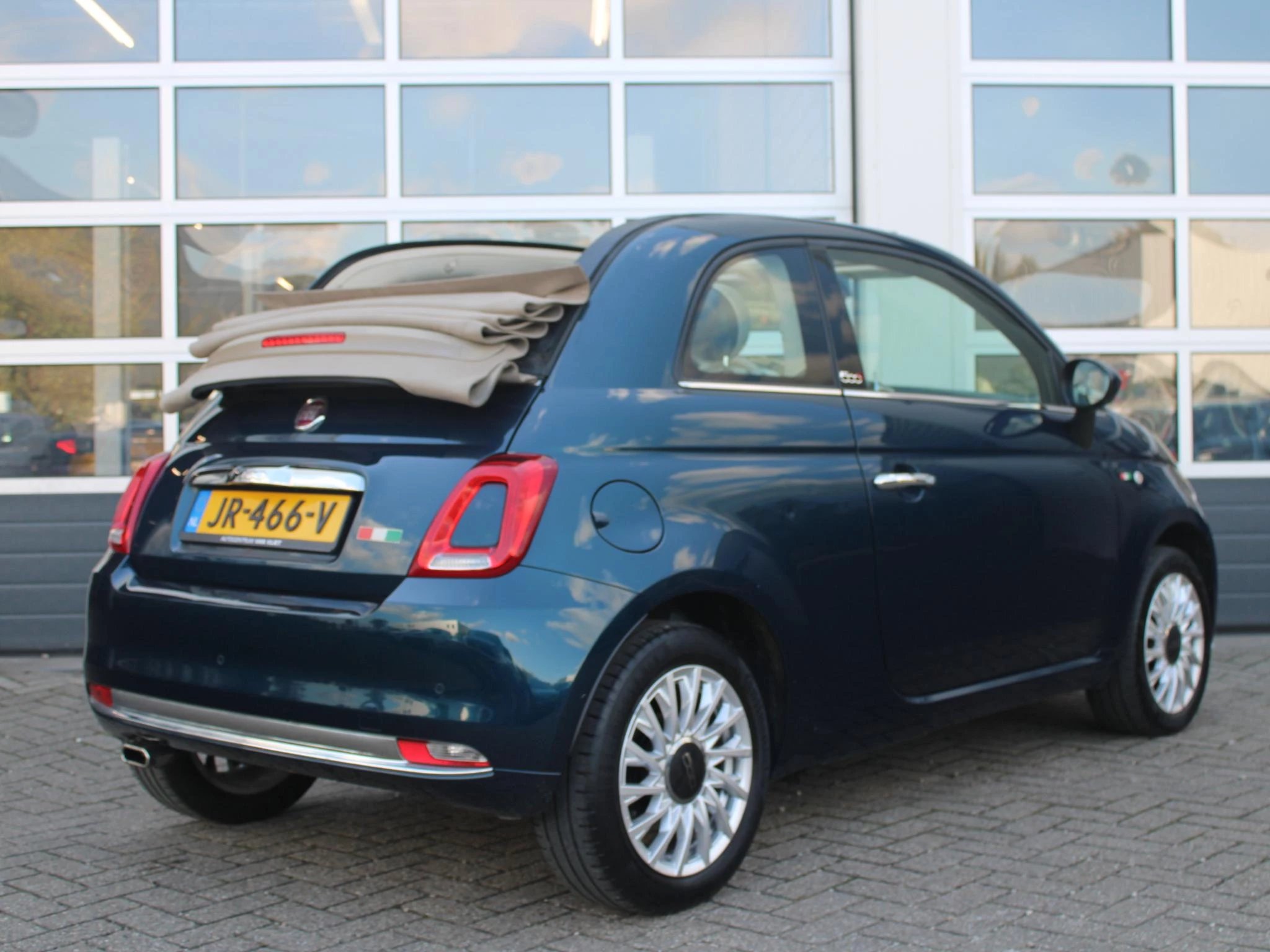 Hoofdafbeelding Fiat 500C