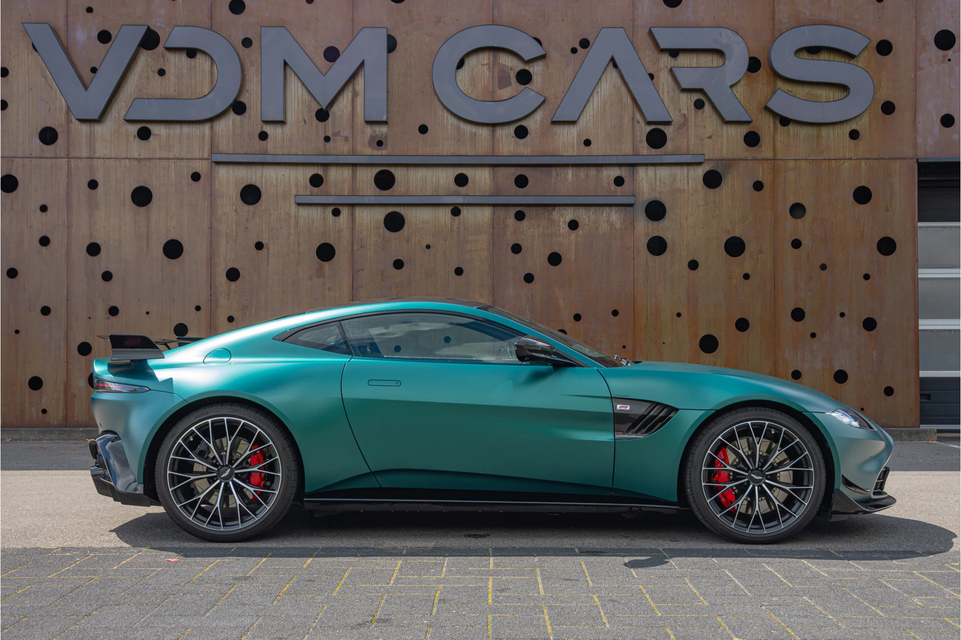 Hoofdafbeelding Aston Martin V8 Vantage