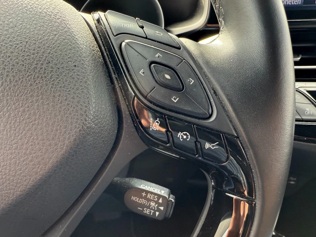 Hoofdafbeelding Toyota C-HR