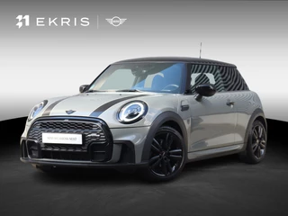 MINI 3-deurs Cooper | John Cooper Works + Camera + Comfort Access + Stuurwielrand Verwarmd + Apple Carplay + LED Koplampen + JCW Sportstoelen + Adaptief Onderstel + 17" JCW Track Spoke Zwart