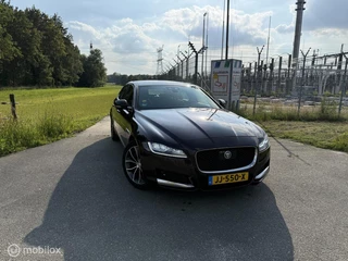 Hoofdafbeelding Jaguar XF Jaguar XF 2.0d Portfolio Softclose Led Lane Assist