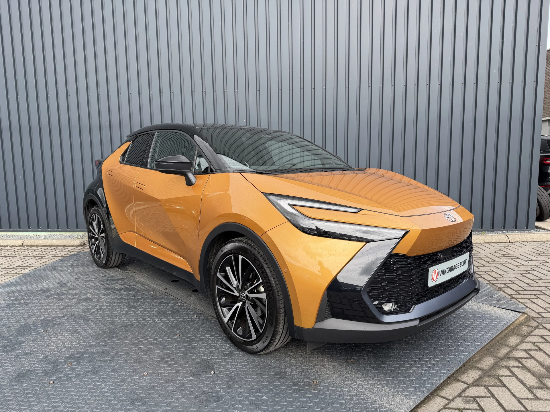 Hoofdafbeelding Toyota C-HR