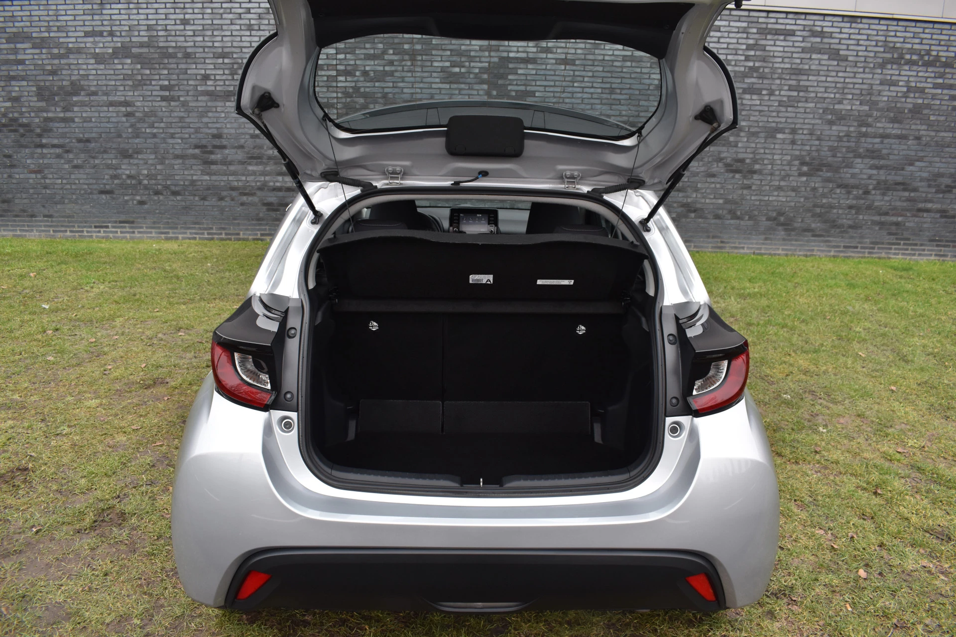 Hoofdafbeelding Mazda 2 Hybrid