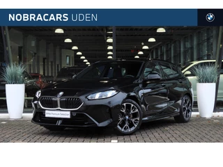 BMW 1 Serie 120 M Sport Automaat / Sportstoelen / Achteruitrijcamera / M Adaptief onderstel / Comfort Access / Adaptieve LED / Harman-Kardon / Stoelverwarming
