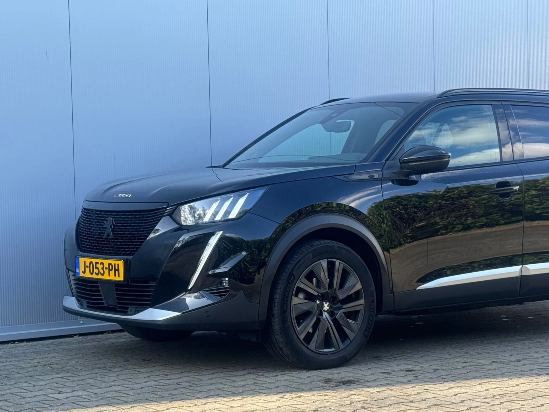 Hoofdafbeelding Peugeot e-2008