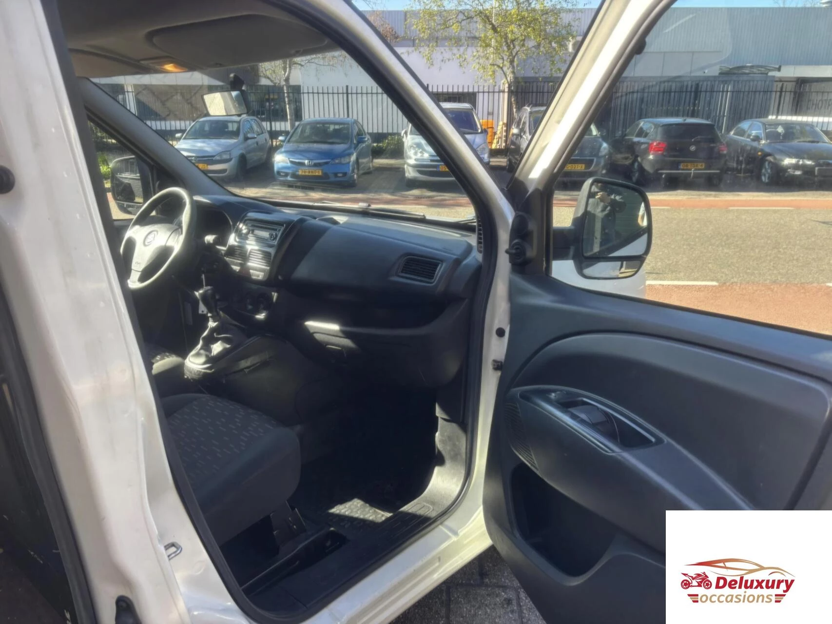 Hoofdafbeelding Opel Combo