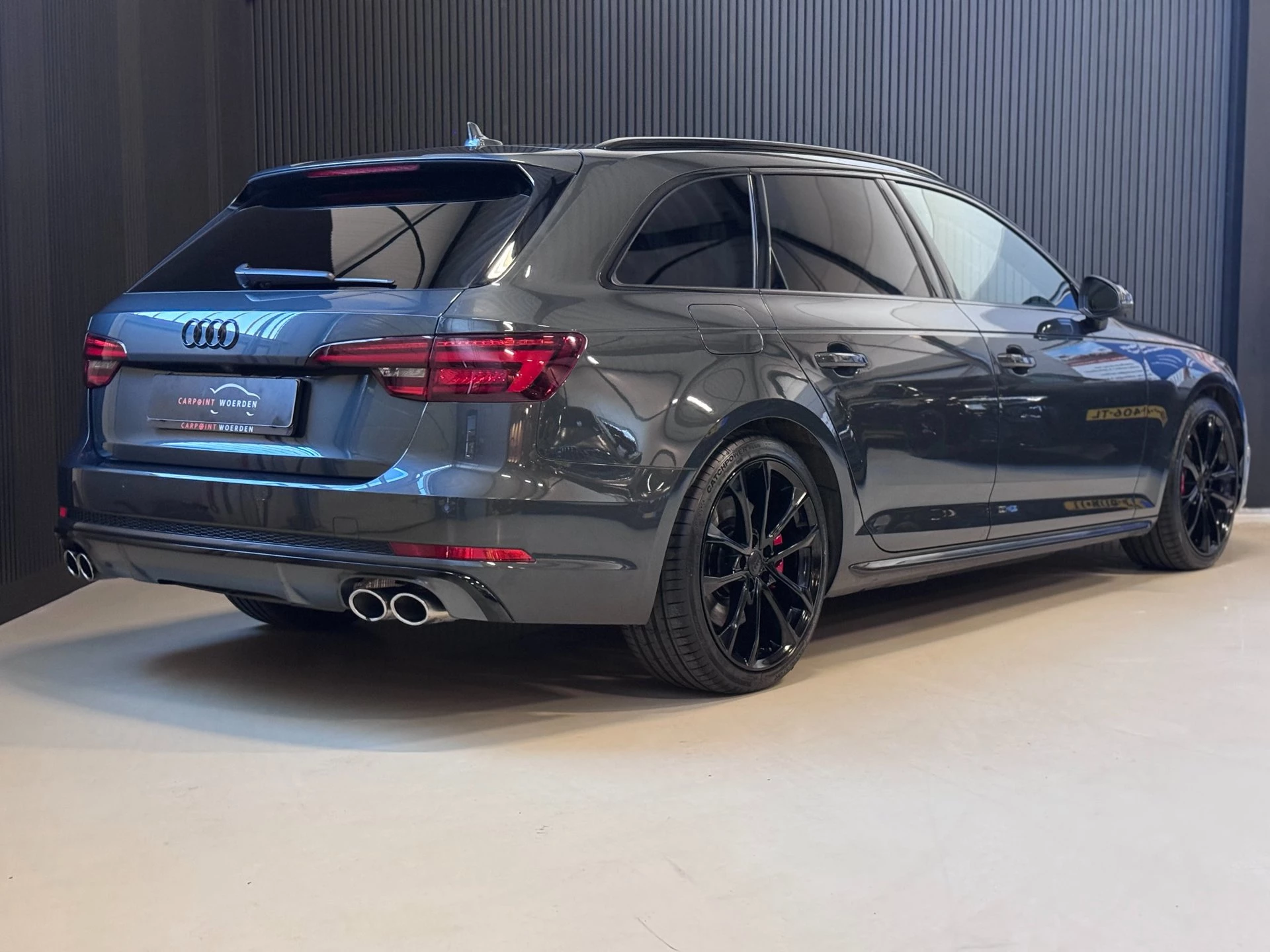 Hoofdafbeelding Audi S4