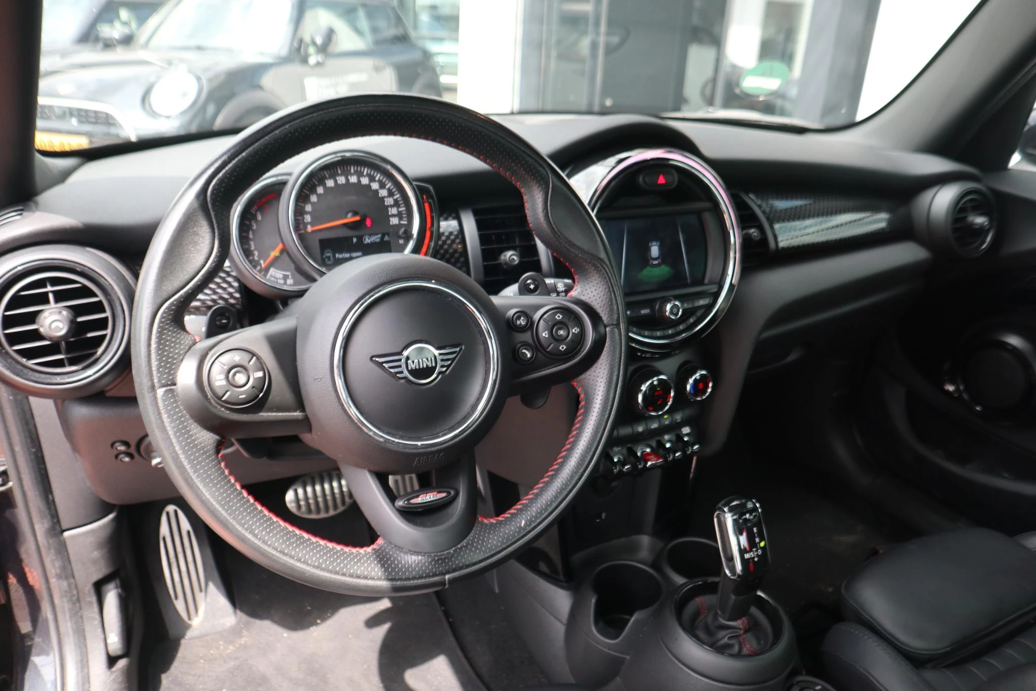 Hoofdafbeelding MINI 5-deurs