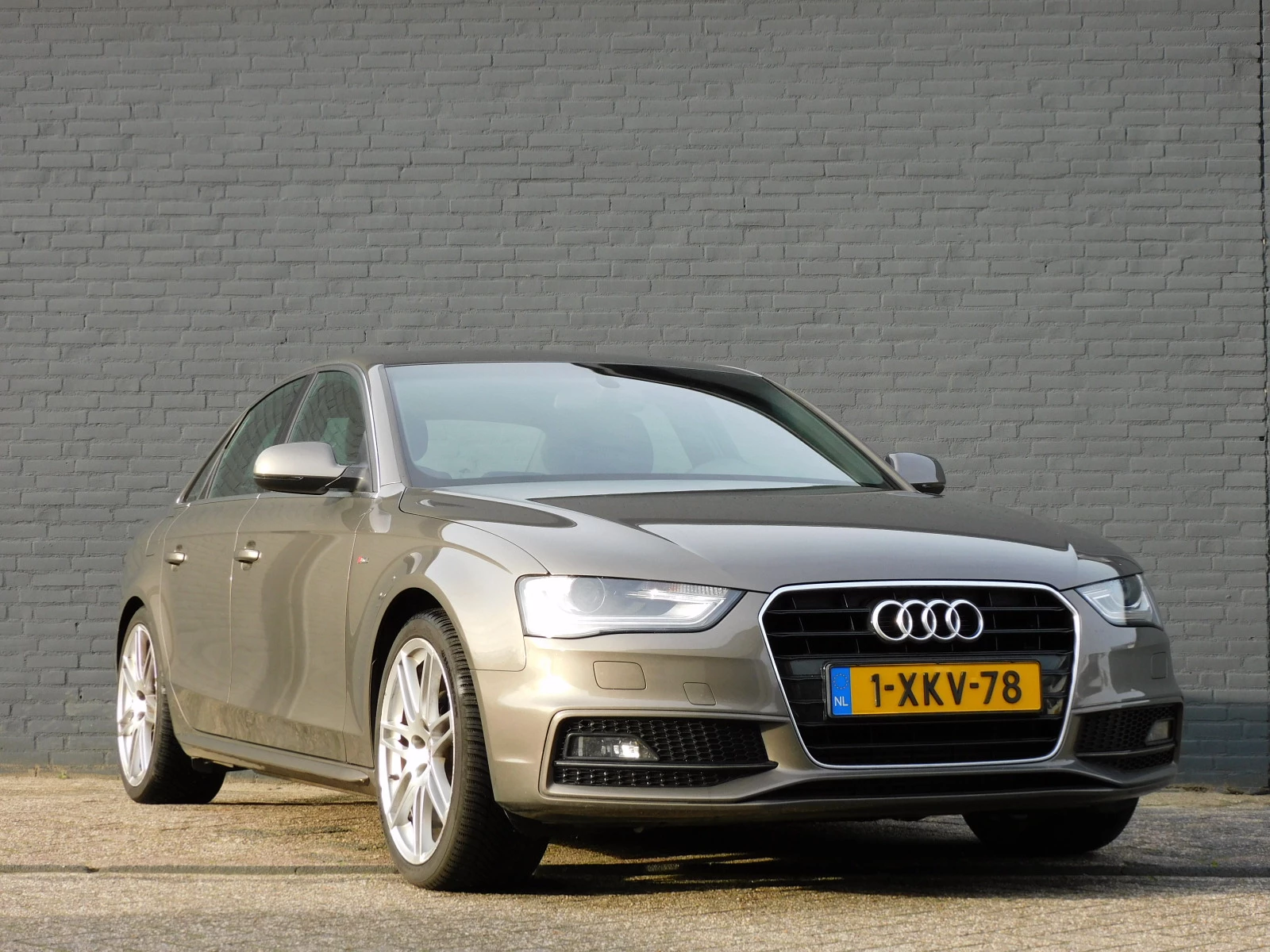 Hoofdafbeelding Audi A4