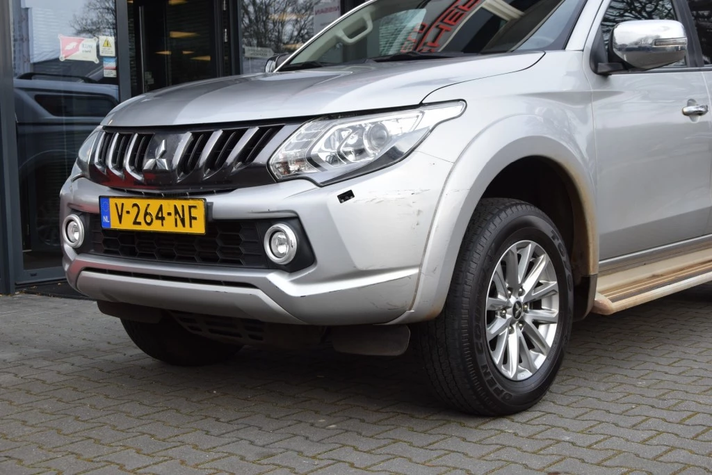 Hoofdafbeelding Mitsubishi L200