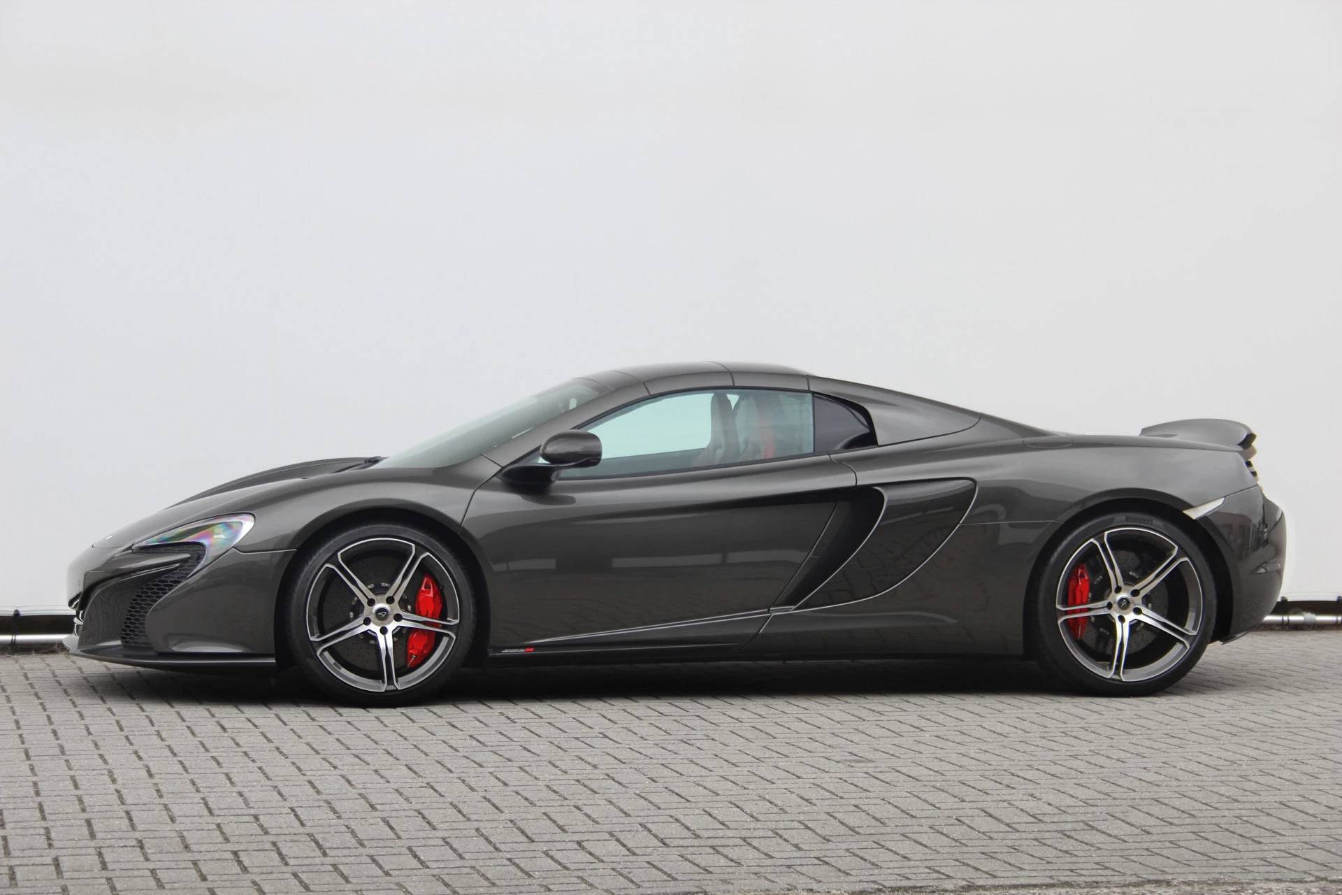 Hoofdafbeelding McLaren 650S