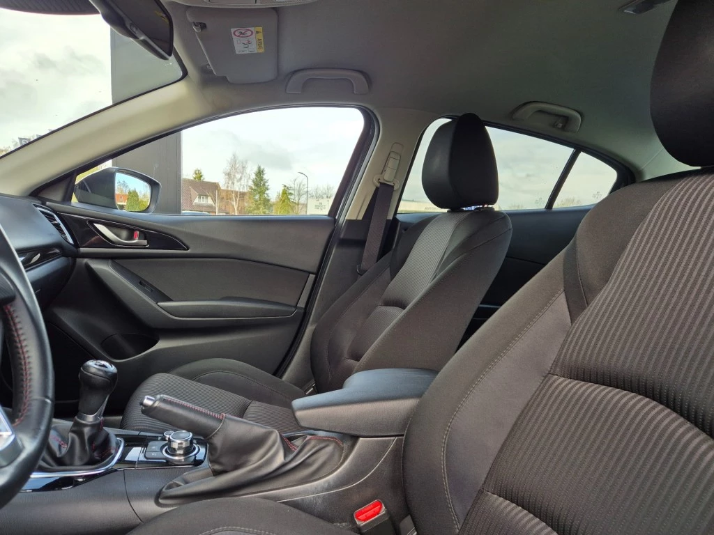 Hoofdafbeelding Mazda 3