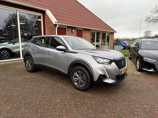 Hoofdafbeelding Peugeot 2008 Peugeot 2008 1.2 PURE TECH BLUE LEASE ACTIVE SLECHTS 48.493 KM!!