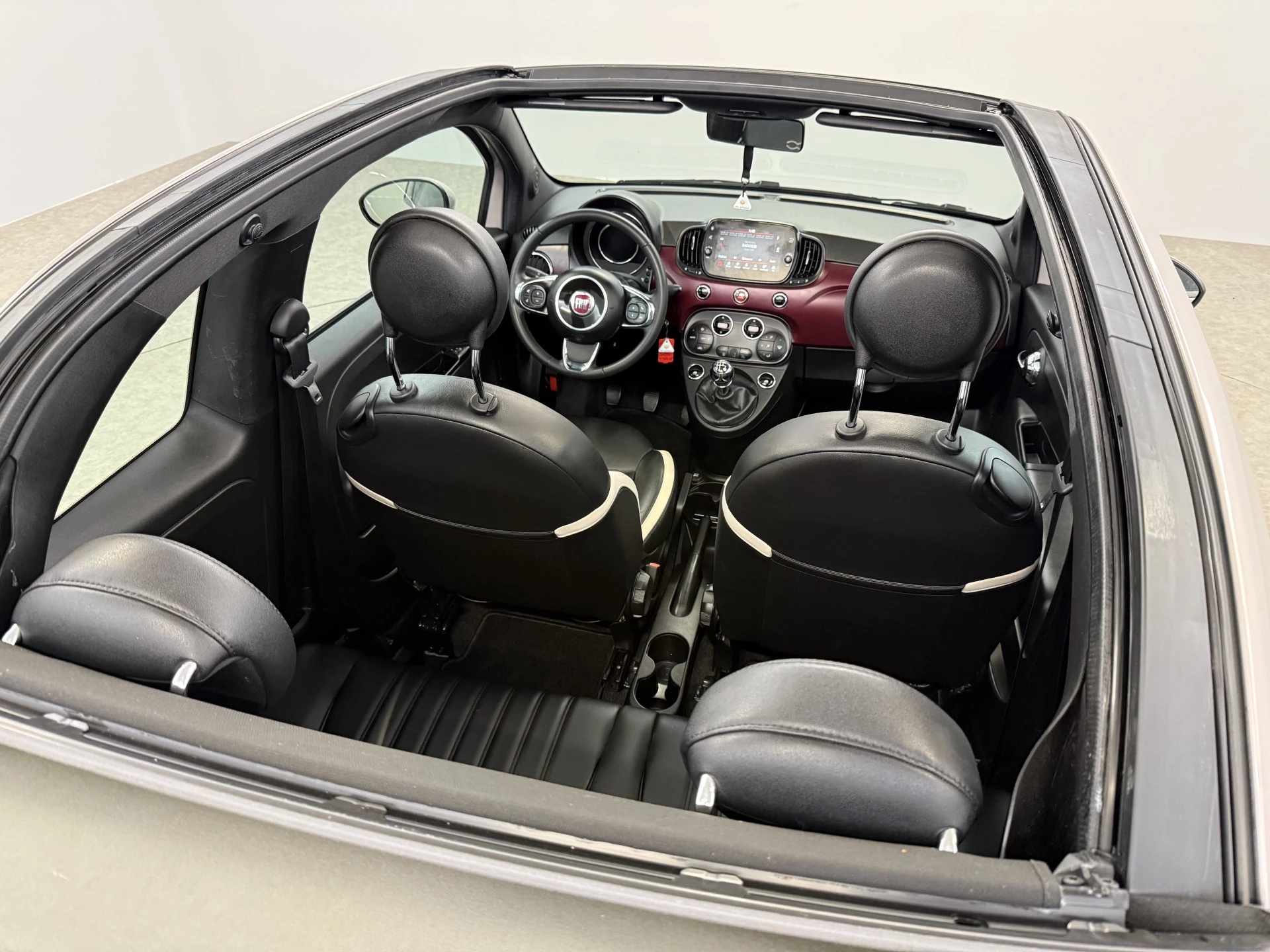 Hoofdafbeelding Fiat 500C