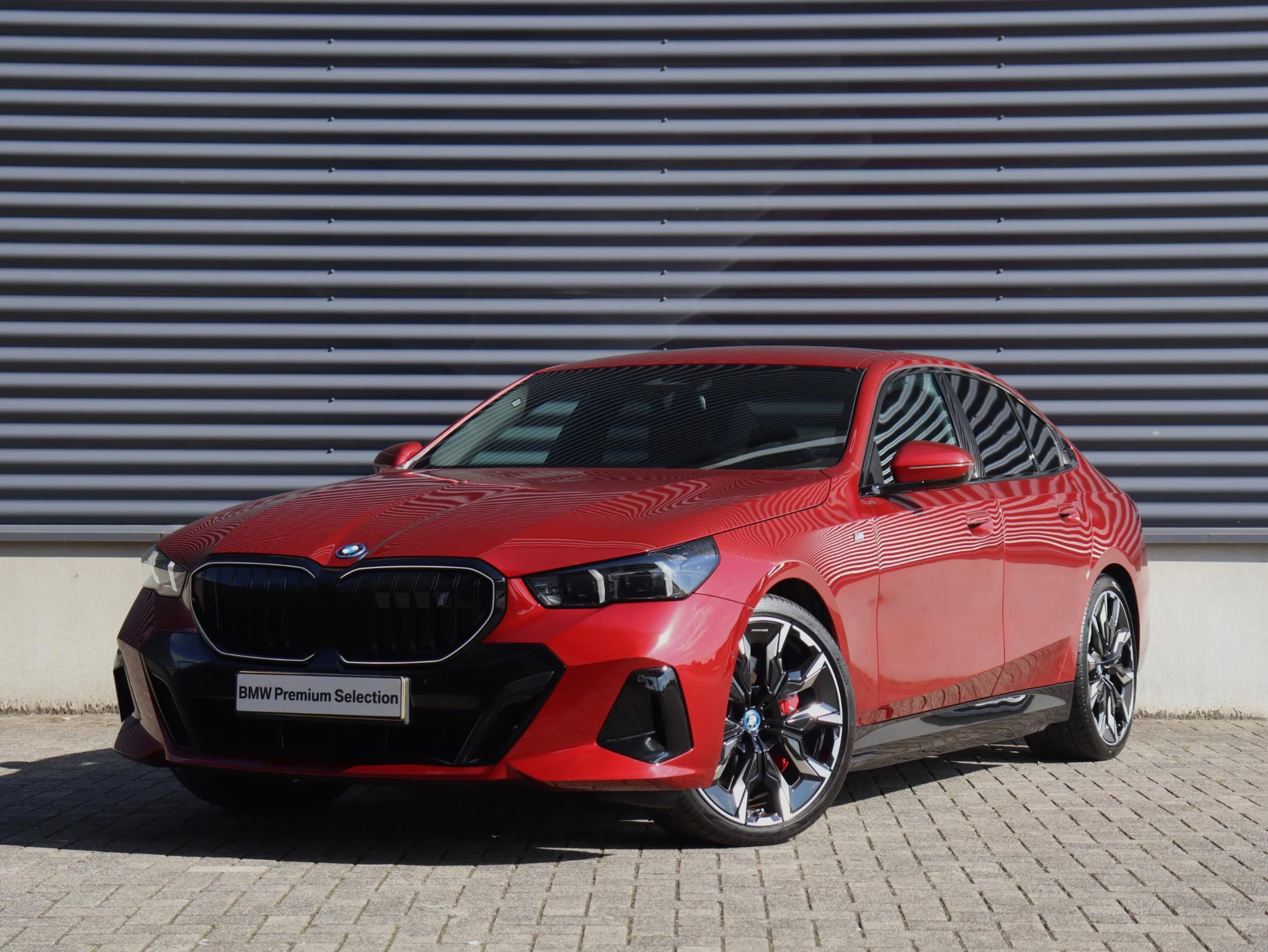 Hoofdafbeelding BMW i5