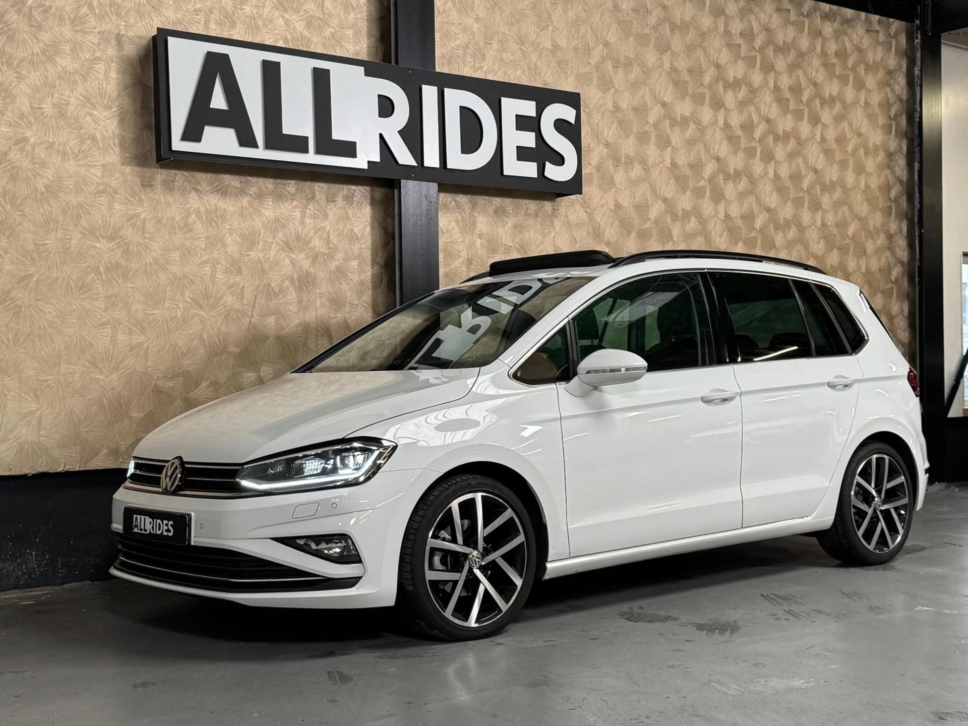 Hoofdafbeelding Volkswagen Golf Sportsvan