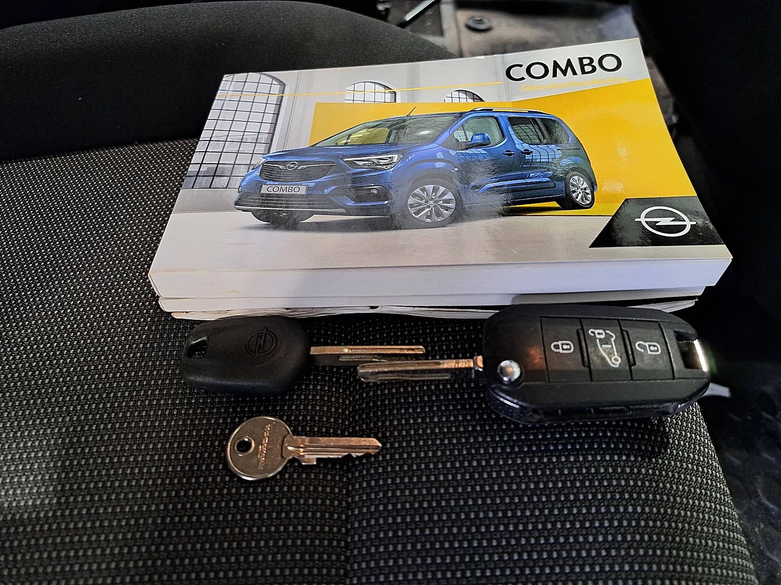 Hoofdafbeelding Opel Combo