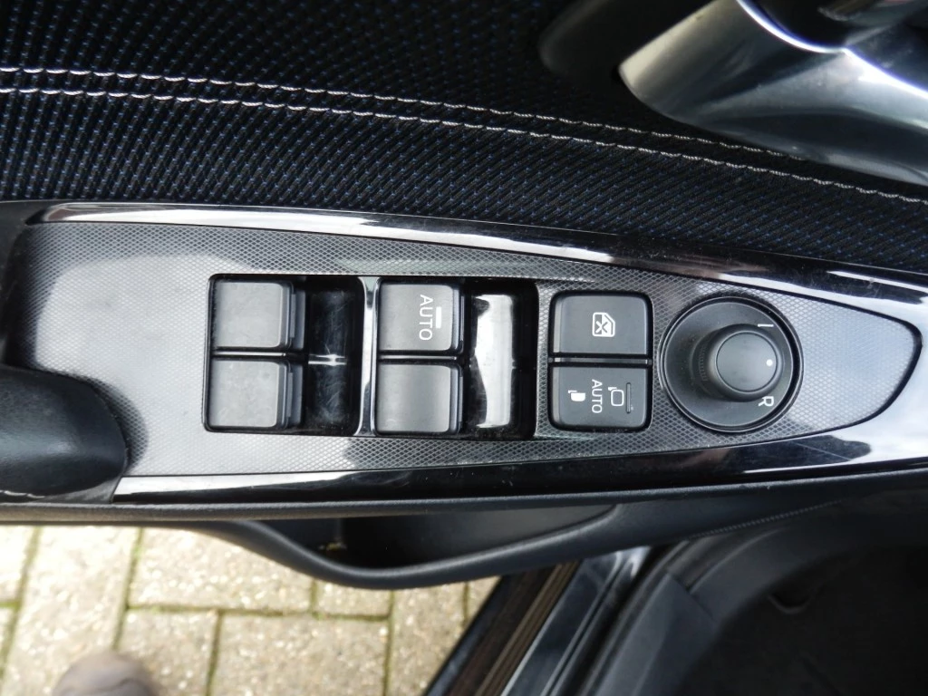 Hoofdafbeelding Mazda 2