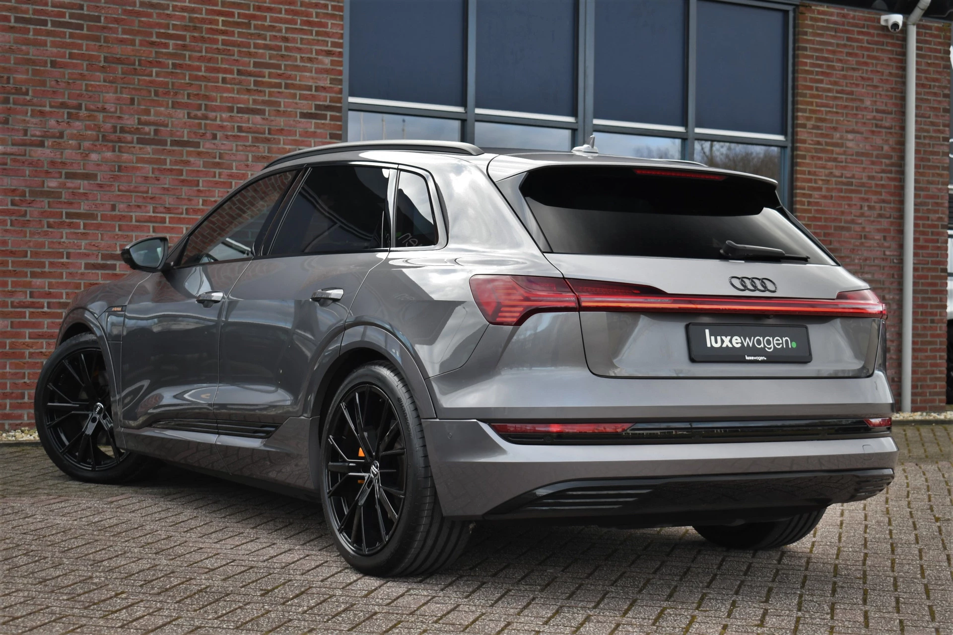 Hoofdafbeelding Audi e-tron