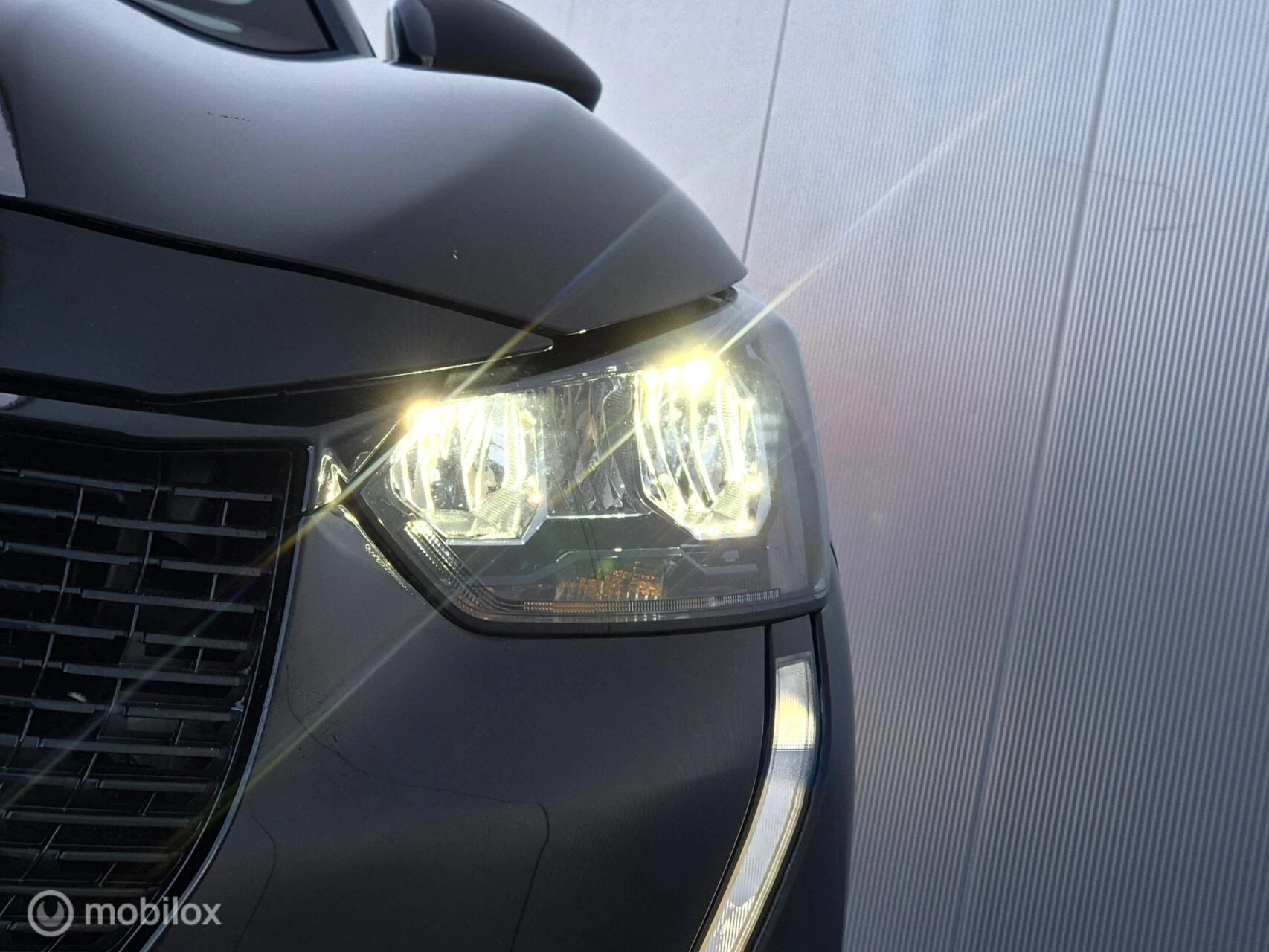 Hoofdafbeelding Peugeot e-208