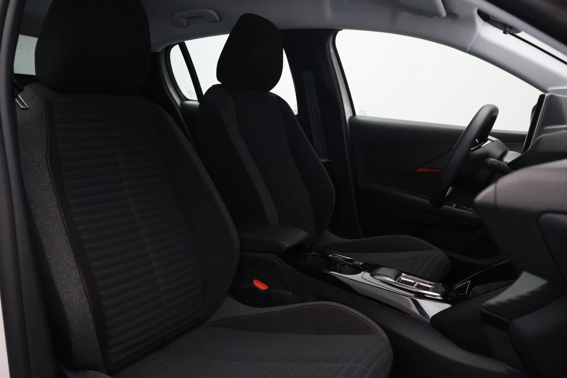 Hoofdafbeelding Peugeot e-208