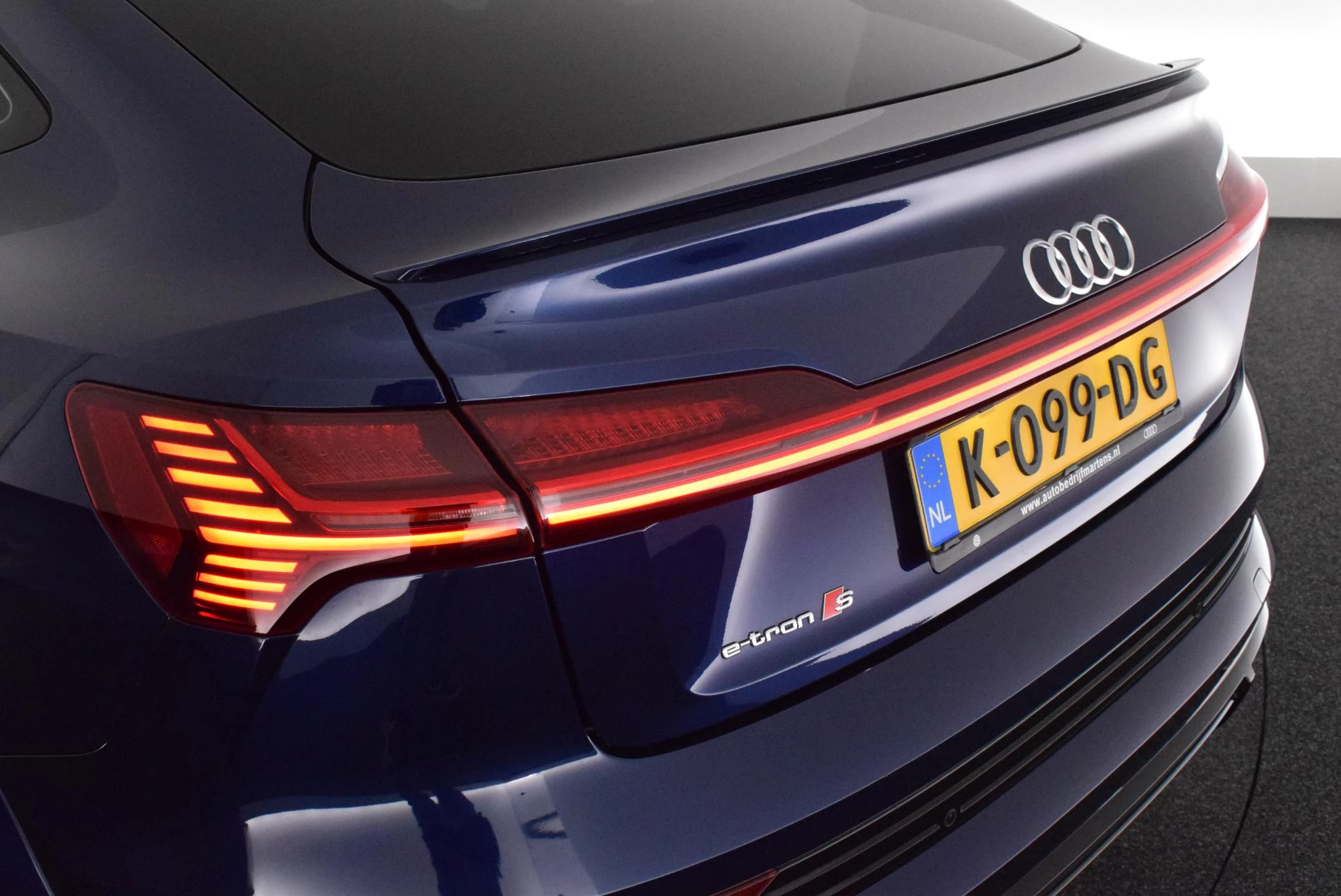 Hoofdafbeelding Audi e-tron
