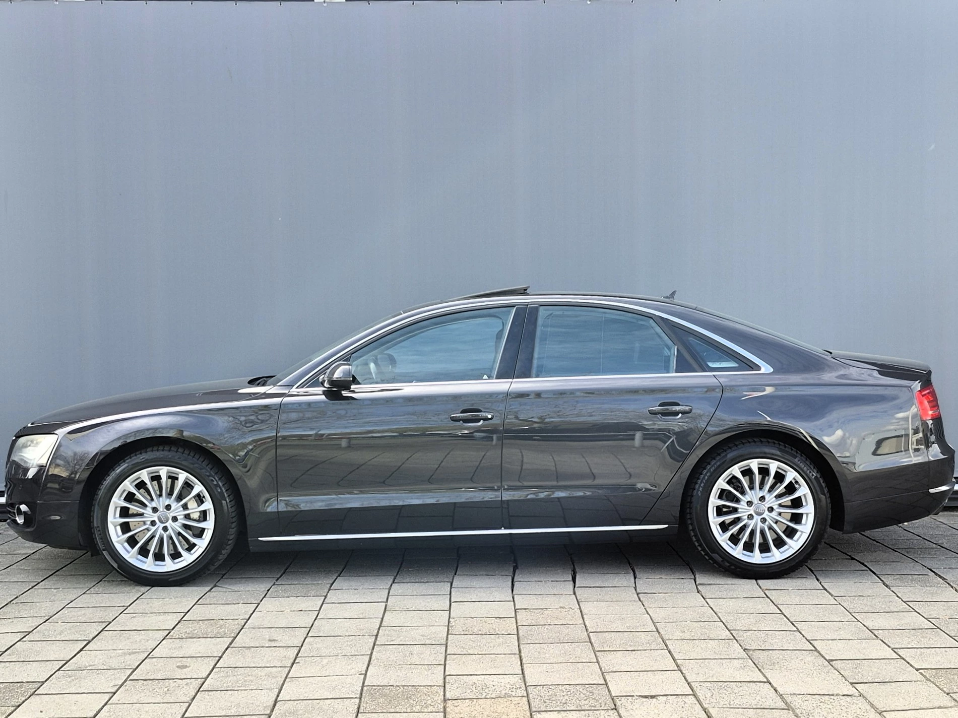 Hoofdafbeelding Audi A8