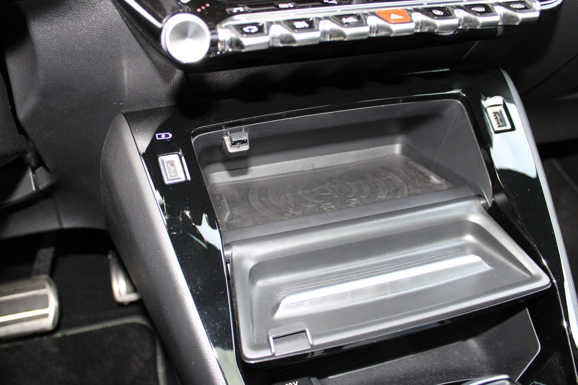 Hoofdafbeelding Peugeot e-208