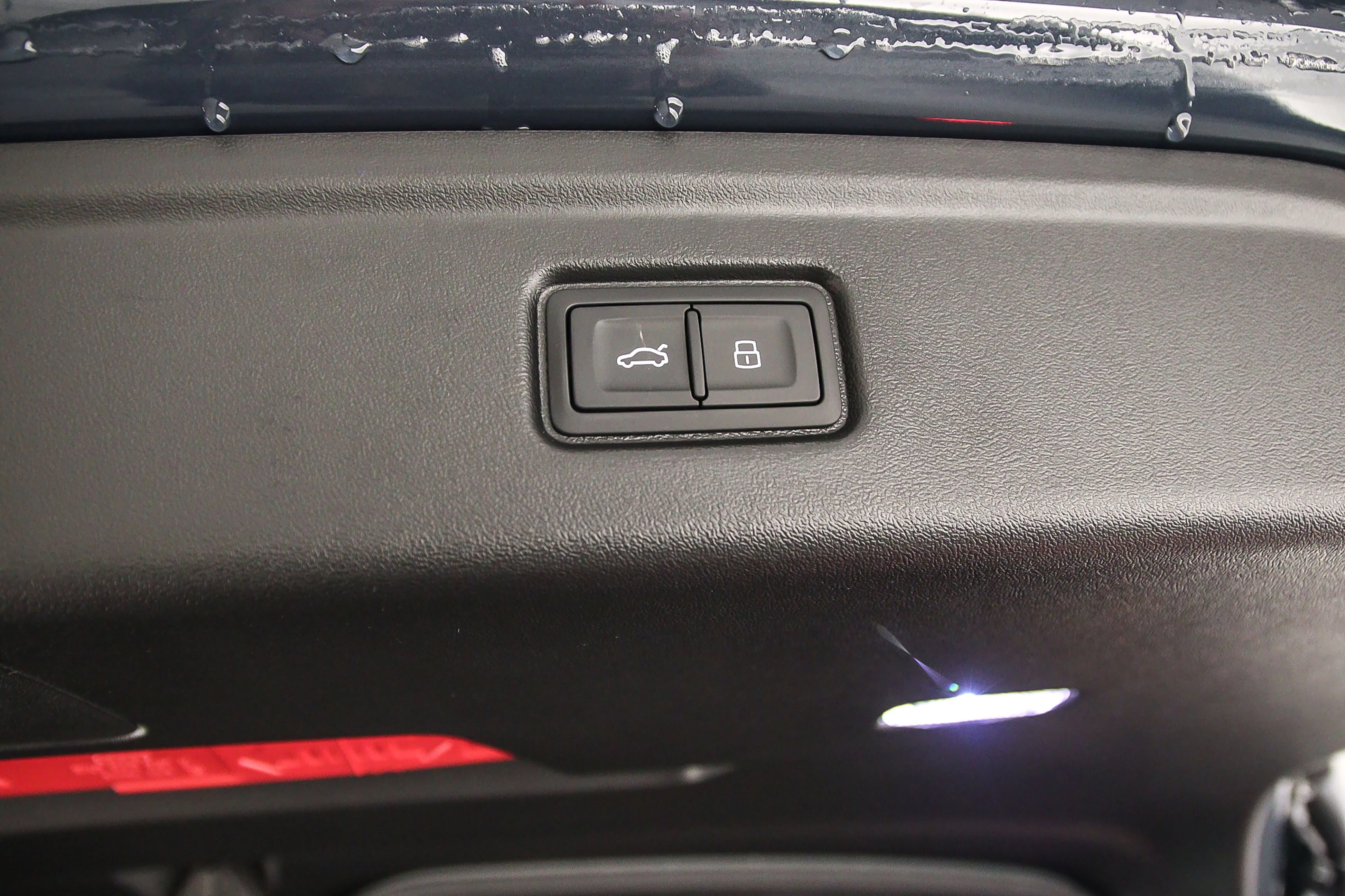 Hoofdafbeelding Audi A6 Avant e-tron