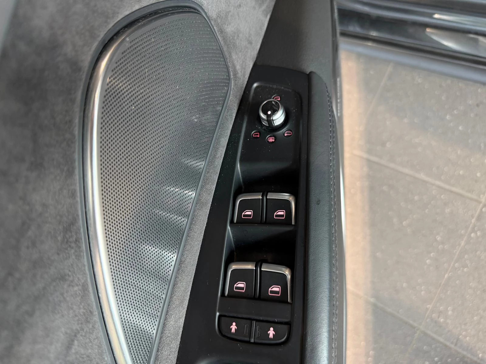 Hoofdafbeelding Audi A8