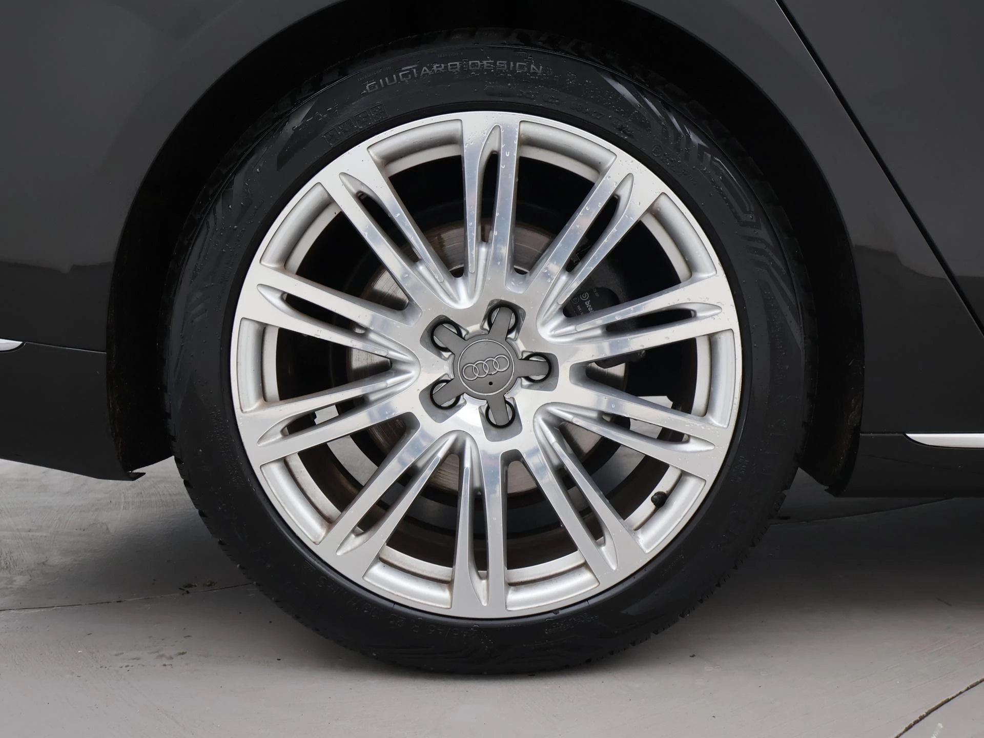 Hoofdafbeelding Audi A8