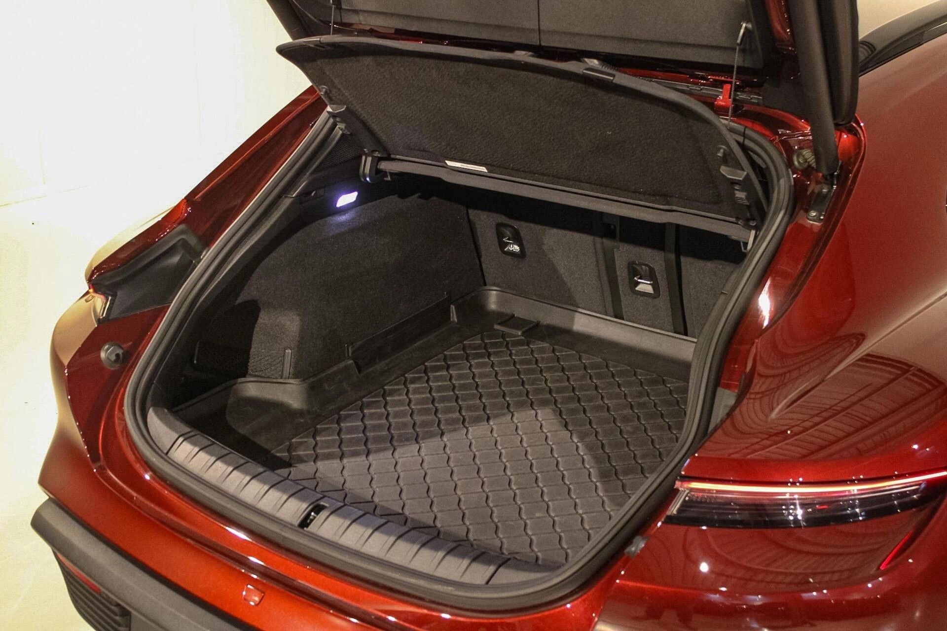 Hoofdafbeelding Porsche Taycan