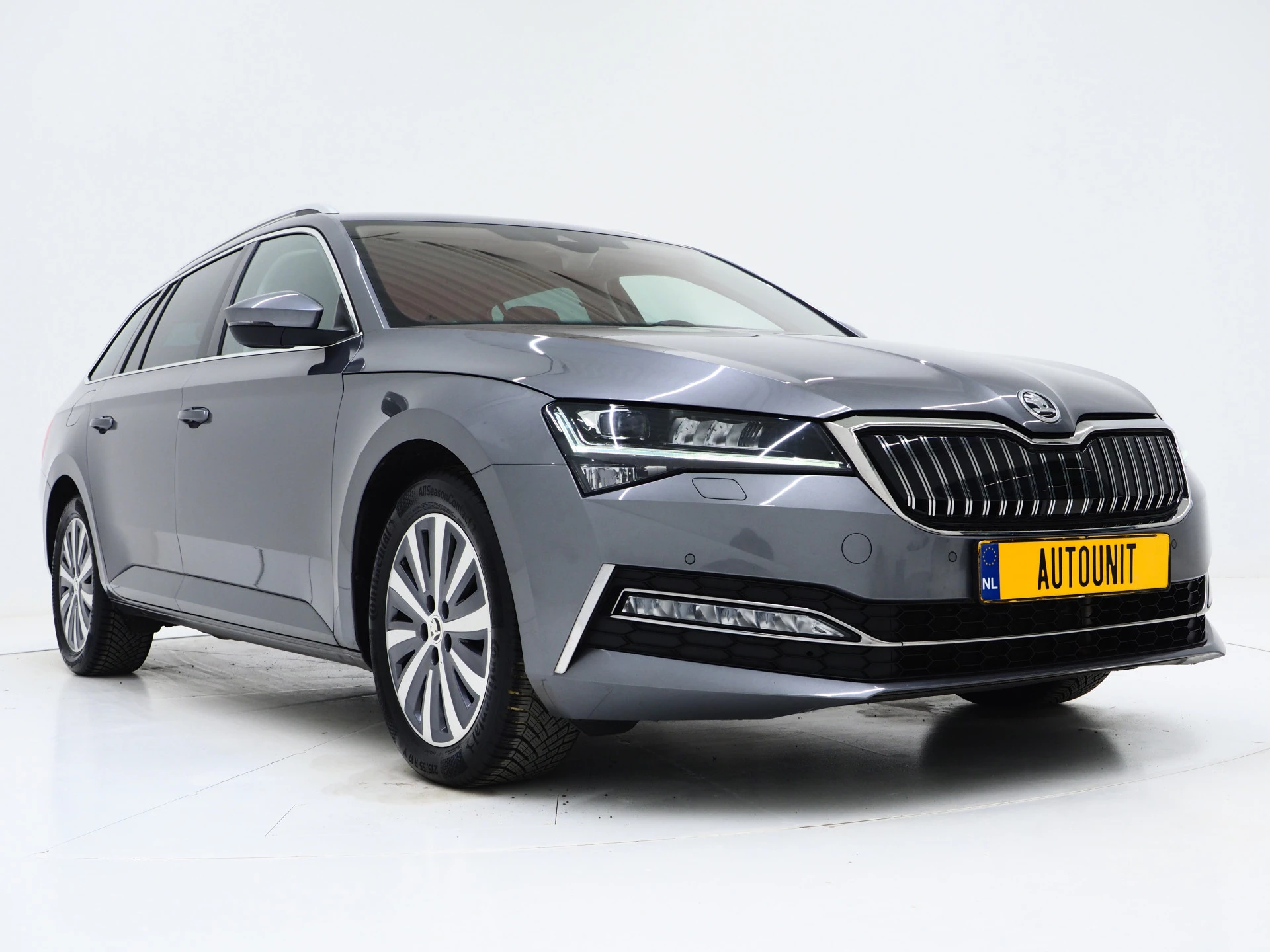 Hoofdafbeelding Škoda Superb