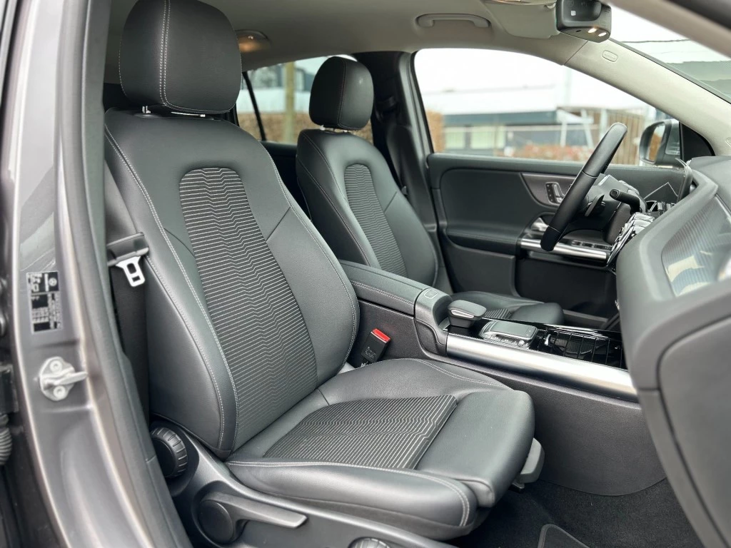 Hoofdafbeelding Mercedes-Benz EQA