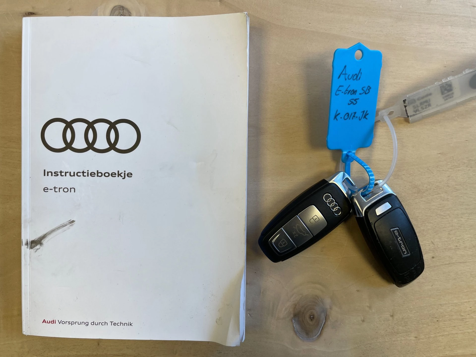 Hoofdafbeelding Audi e-tron